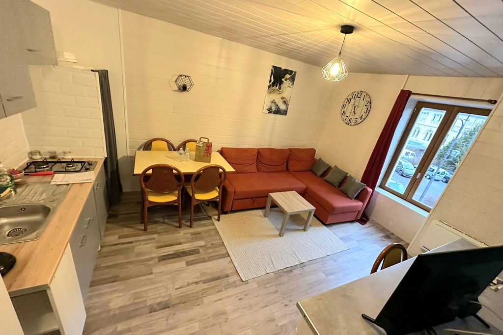 2-pieces-1-a-5-personnes-residence-hermitage-saint-nectaire